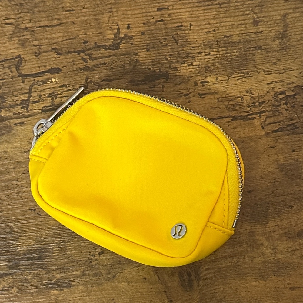 Lululemon Everywhere Belt Bag Nano